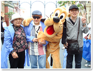 お客様とのふれあいの様子2イメージ