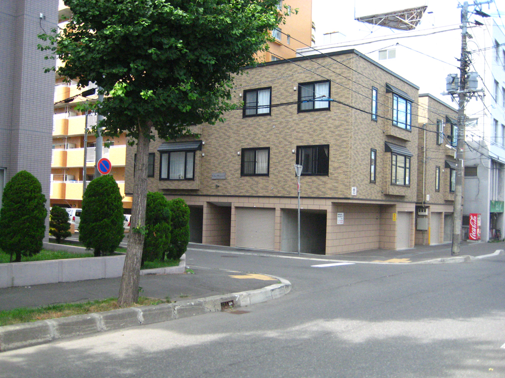 目印の左折ポイントです。イメージ