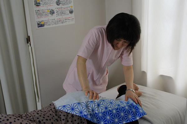 施術の様子1